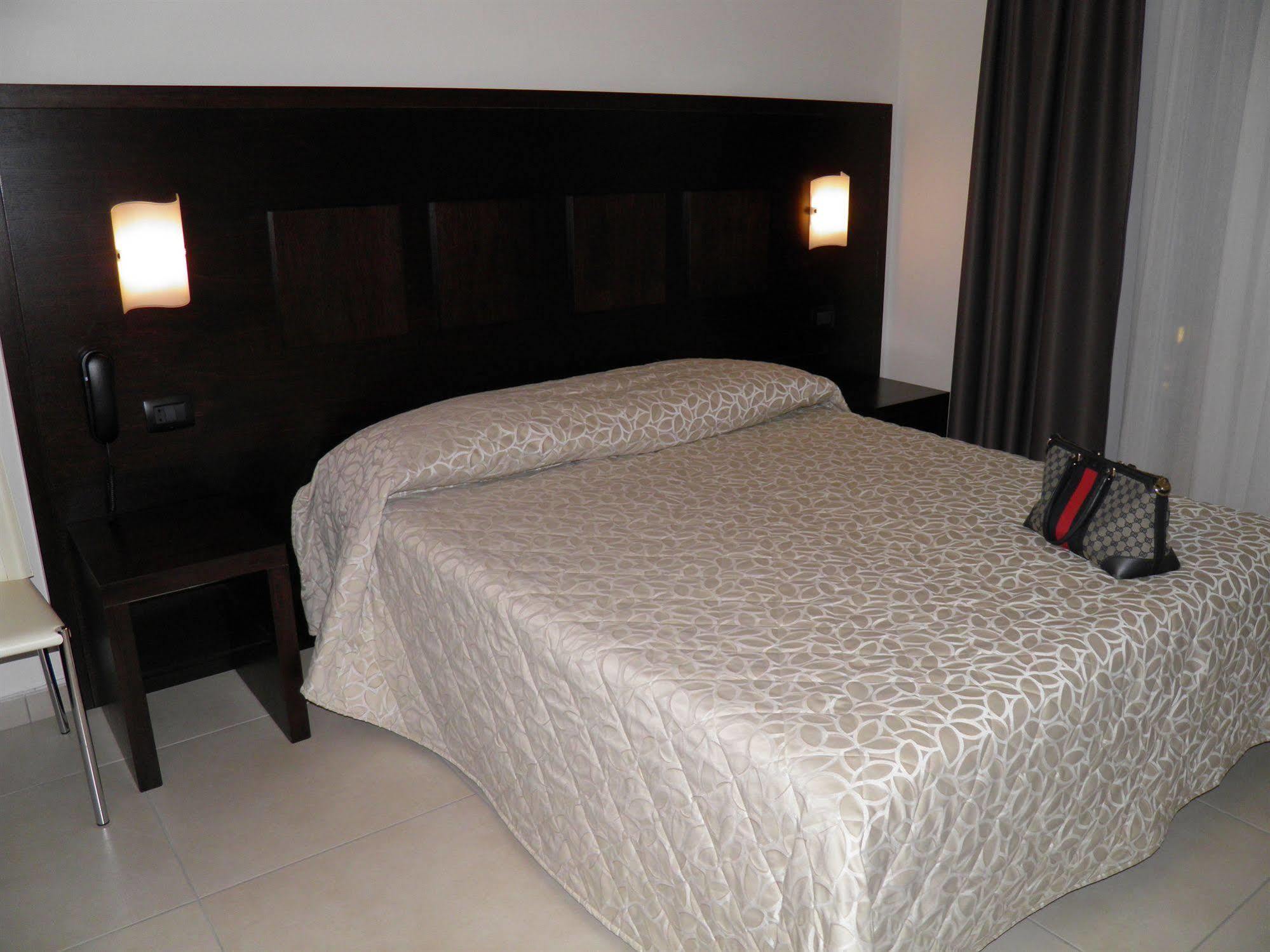 Hotel I Crespi Grosseto Luaran gambar